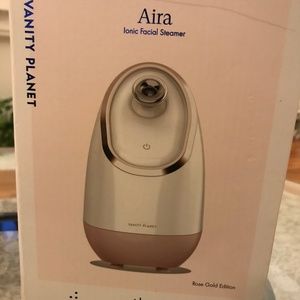 Vanity Planet Aira facial steamer